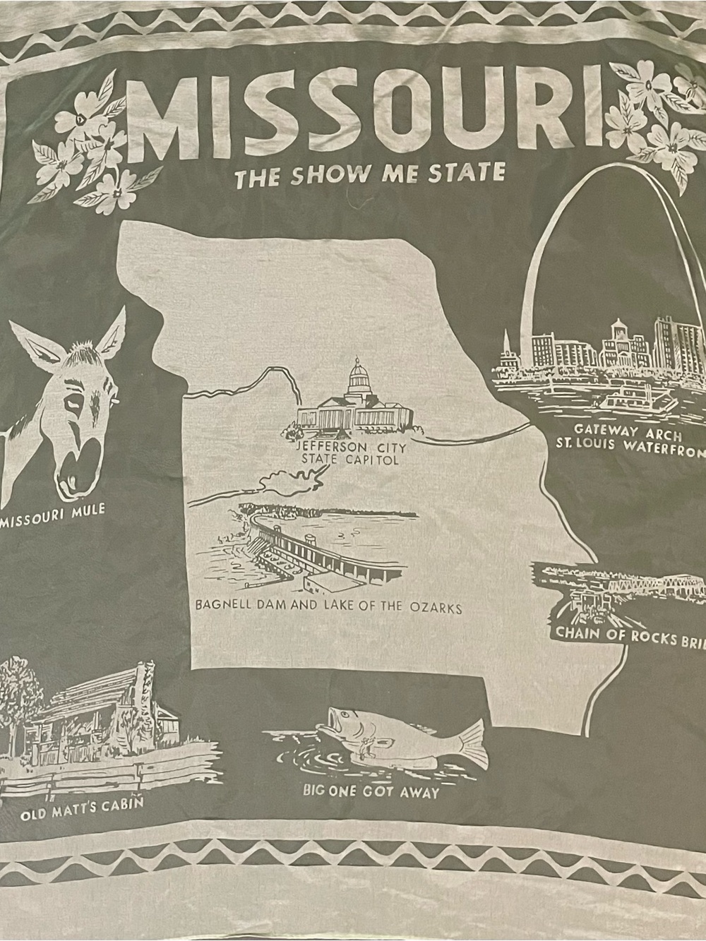 Vintage 50s 60s Missouri Theme Souvenir Scarf 26 In Excellent Condition